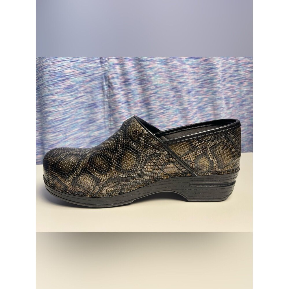 Dansko Python Print Clogs Size 8.5-9 - Picture 7 of 10